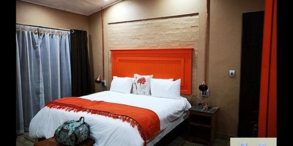 Chameleon Bush Lodge Hammanskraal Bagian luar foto