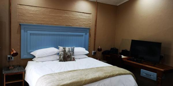 Chameleon Bush Lodge Hammanskraal Bagian luar foto