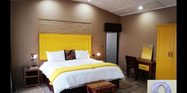 Chameleon Bush Lodge Hammanskraal Bagian luar foto